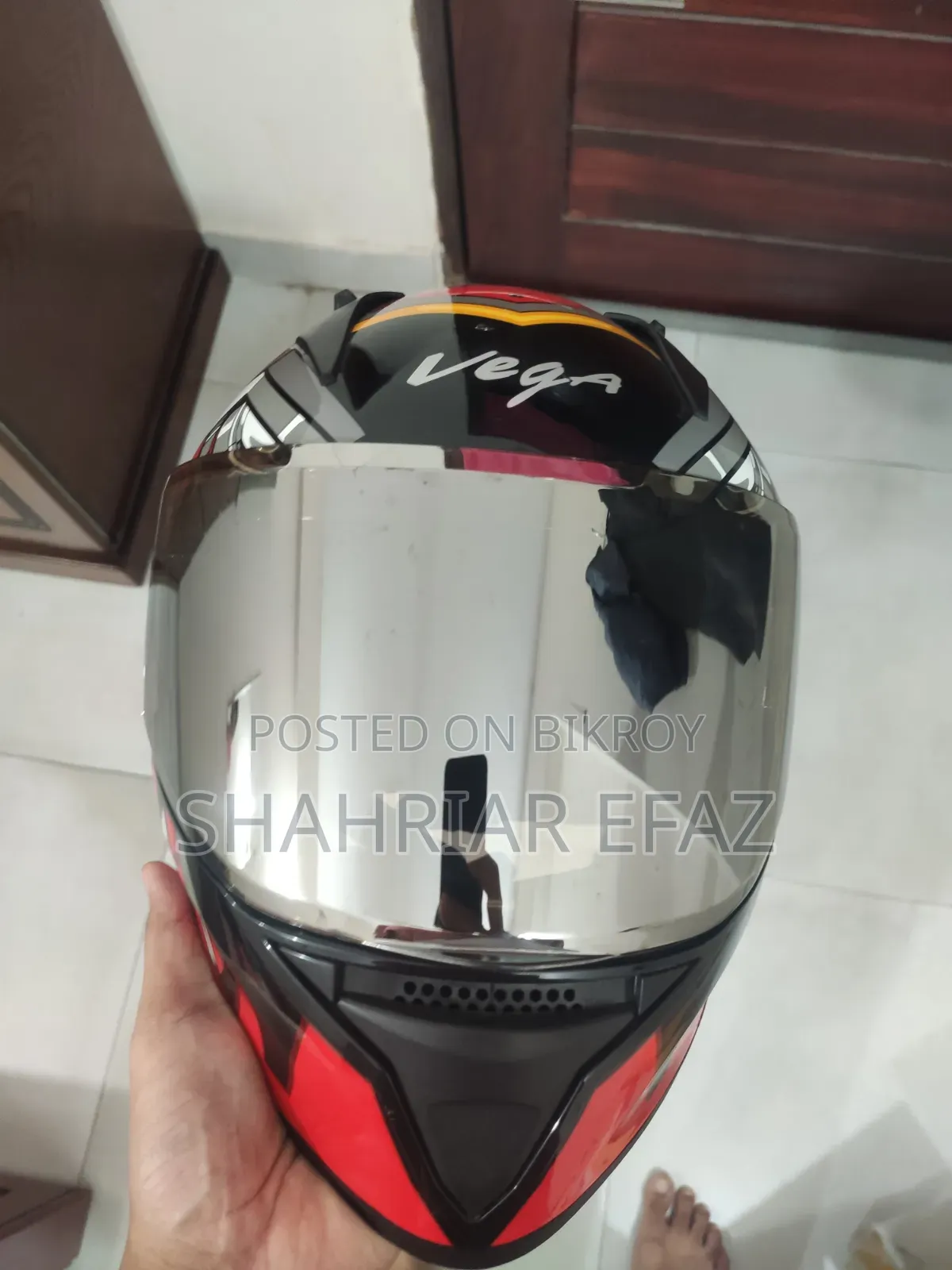 ভেগা বোল্ট হেলমেট (লাইক নিউ)