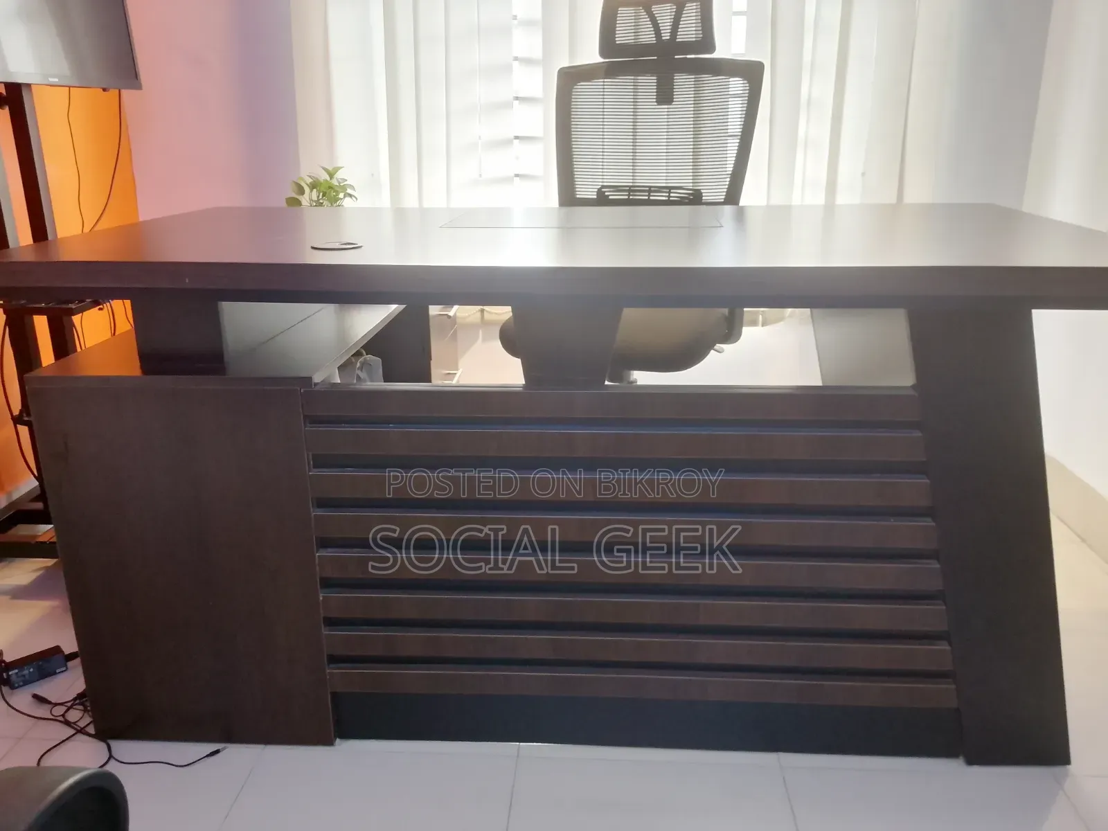 Office Desk