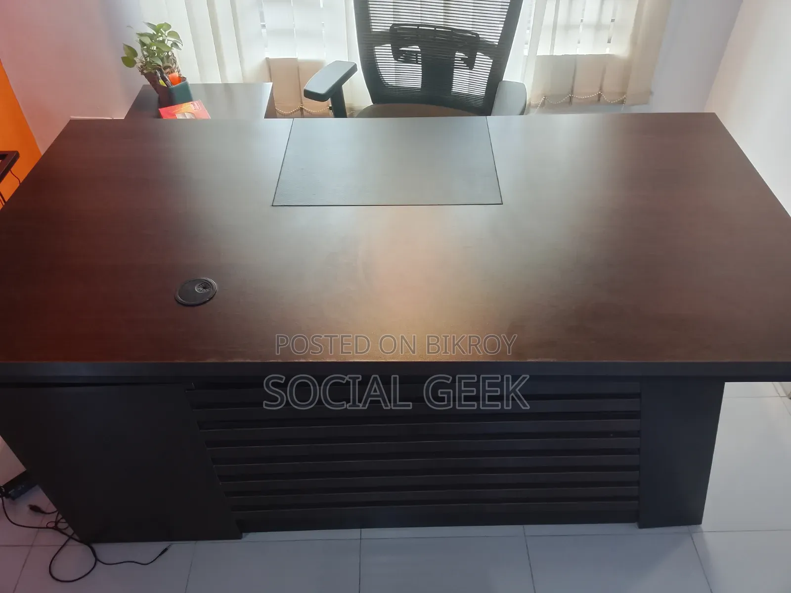 Office Desk
