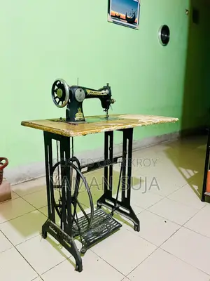 বাটারফ্লাই সেলাই মেশিন (টেবিলসহ) বিক্রয় হবে