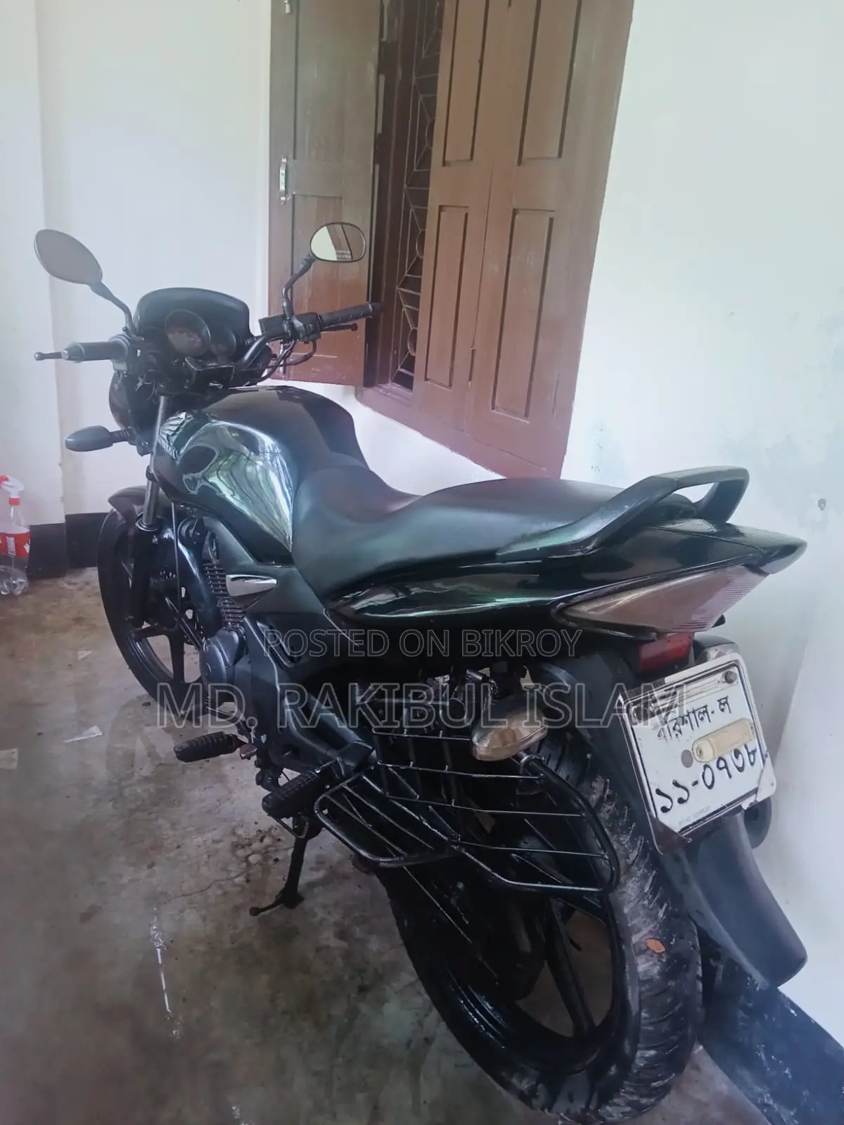 হোন্ডা ২০১০ কালো