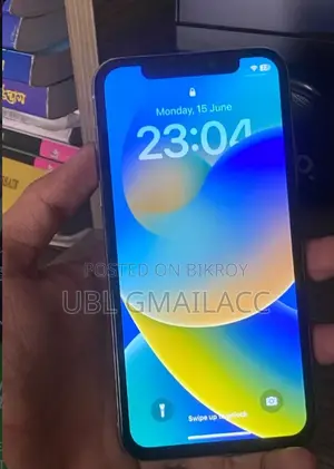 অ্যাপল আইফোন এক্স ২৫৬ জিবি সাদা