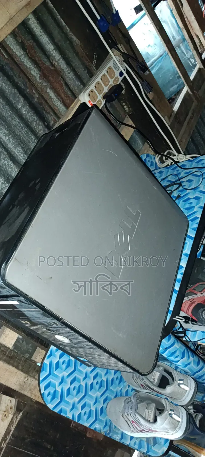 ডেস্কটপ কম্পিউটার ডেল ইন্সপিরন ওয়ান ২২০৫ ৪জিবি ইন্টেল কোর আই৫ এইচডিডি ৫১২জিবি
