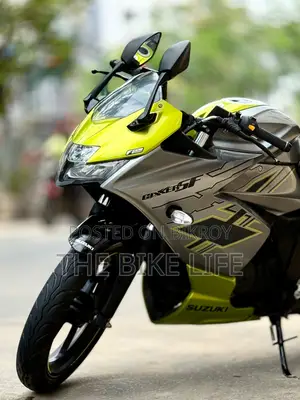 Suzuki Gixxer SF 2025 Gray
