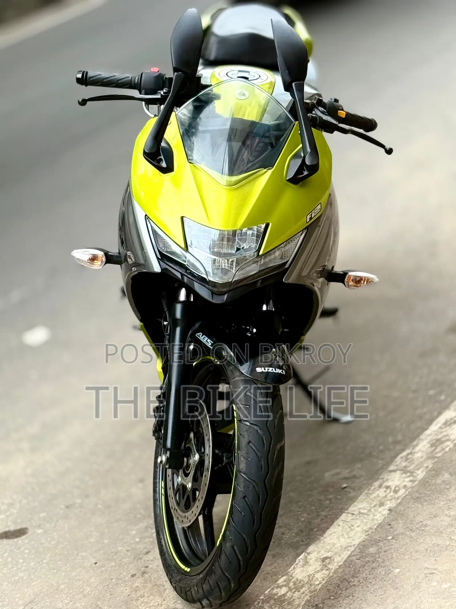 Suzuki Gixxer SF 2025 Gray