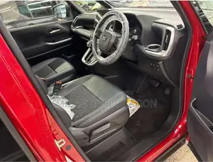 Toyota Noah 2023 Red