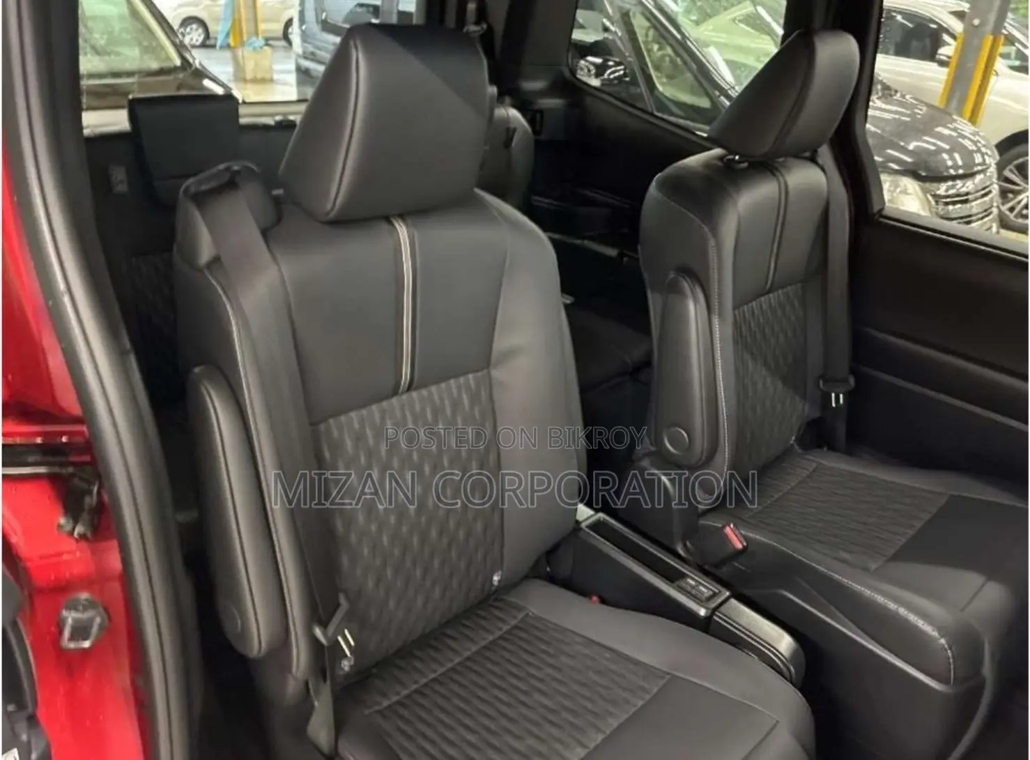 Toyota Noah 2023 Red