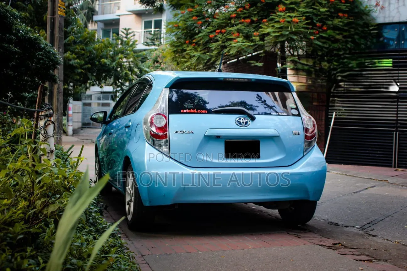 Toyota Aqua L 2014 Blue