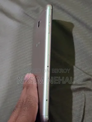 Samsung Galaxy J7 32 GB Silver