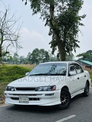 Toyota Corolla 1992 White