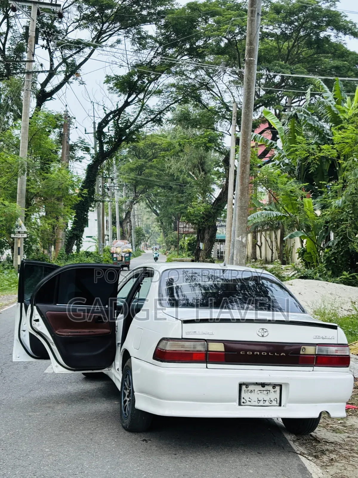 Toyota Corolla 1992 White