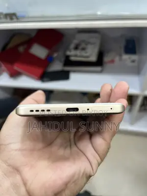 রিয়েলমি ১২৮ জিবি