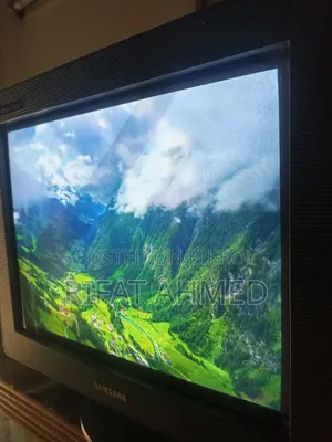 Samsung 16 Inch CRT Monitor + Sound Box for Sale