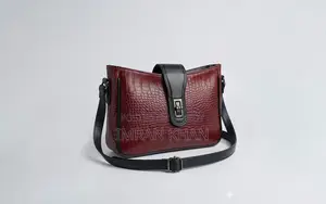 Zyro Premium Shoulder Bag