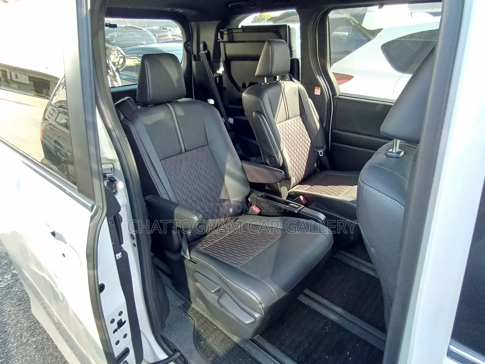 Toyota Noah 2023 Pearl