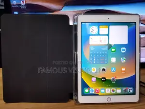 Apple iPad 9.7 128 GB Silver