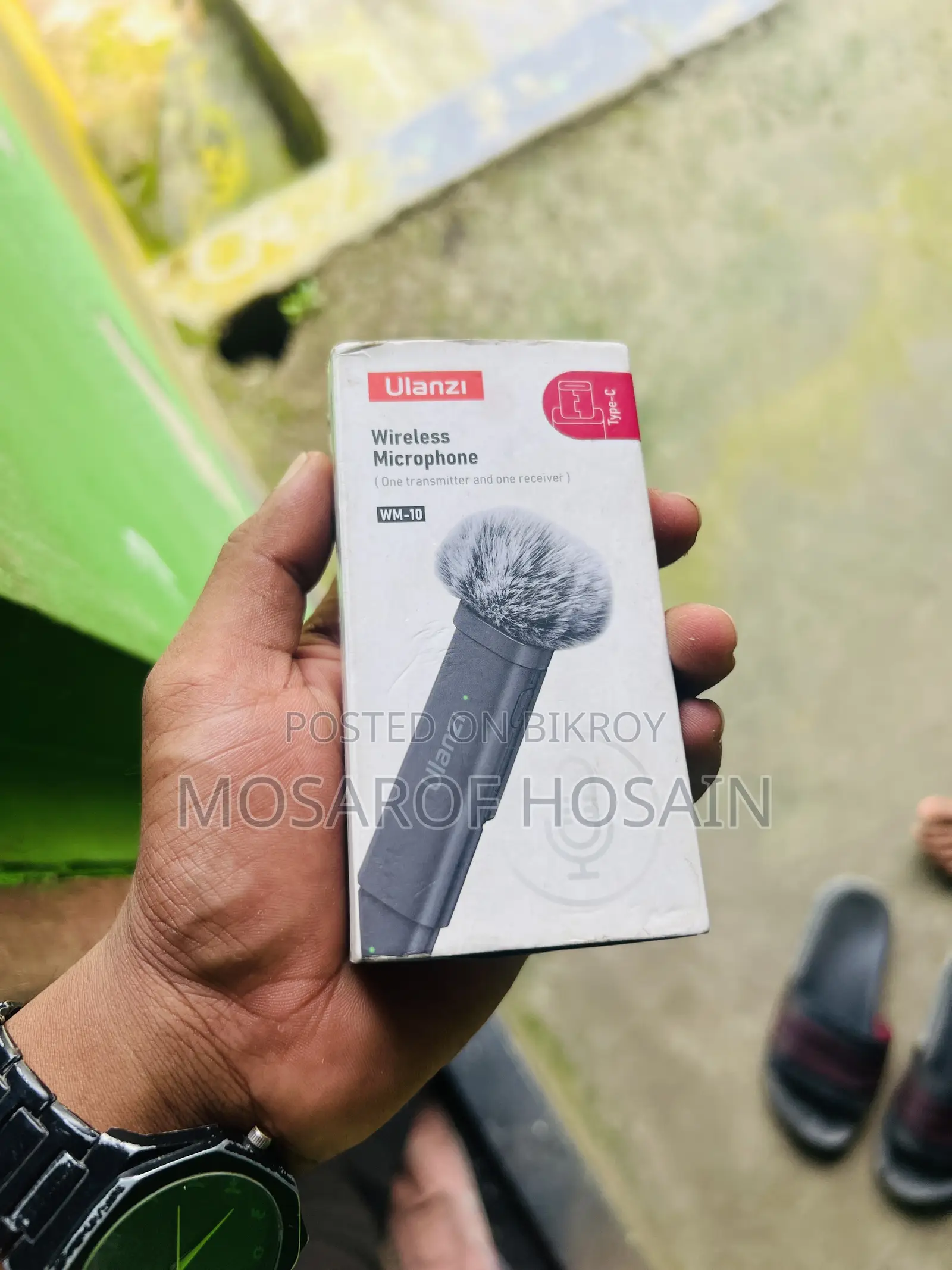 Microphone