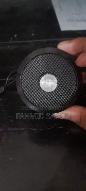 W's 887 মিনি স্পিকার