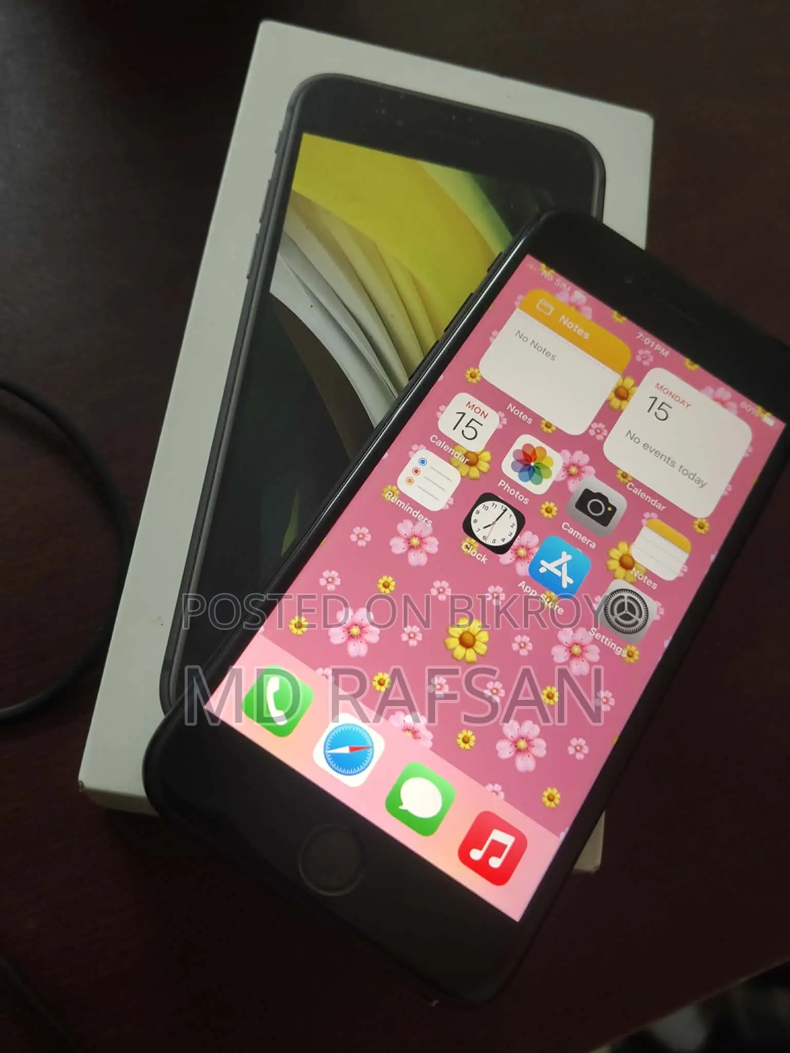 Apple iPhone SE (2020) 64 GB Black