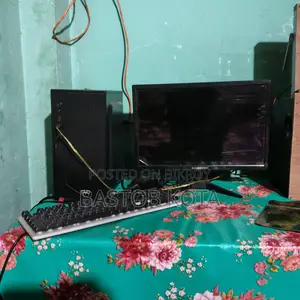 New Desktop Computer 4GB Intel Core i5 HDD 500GB