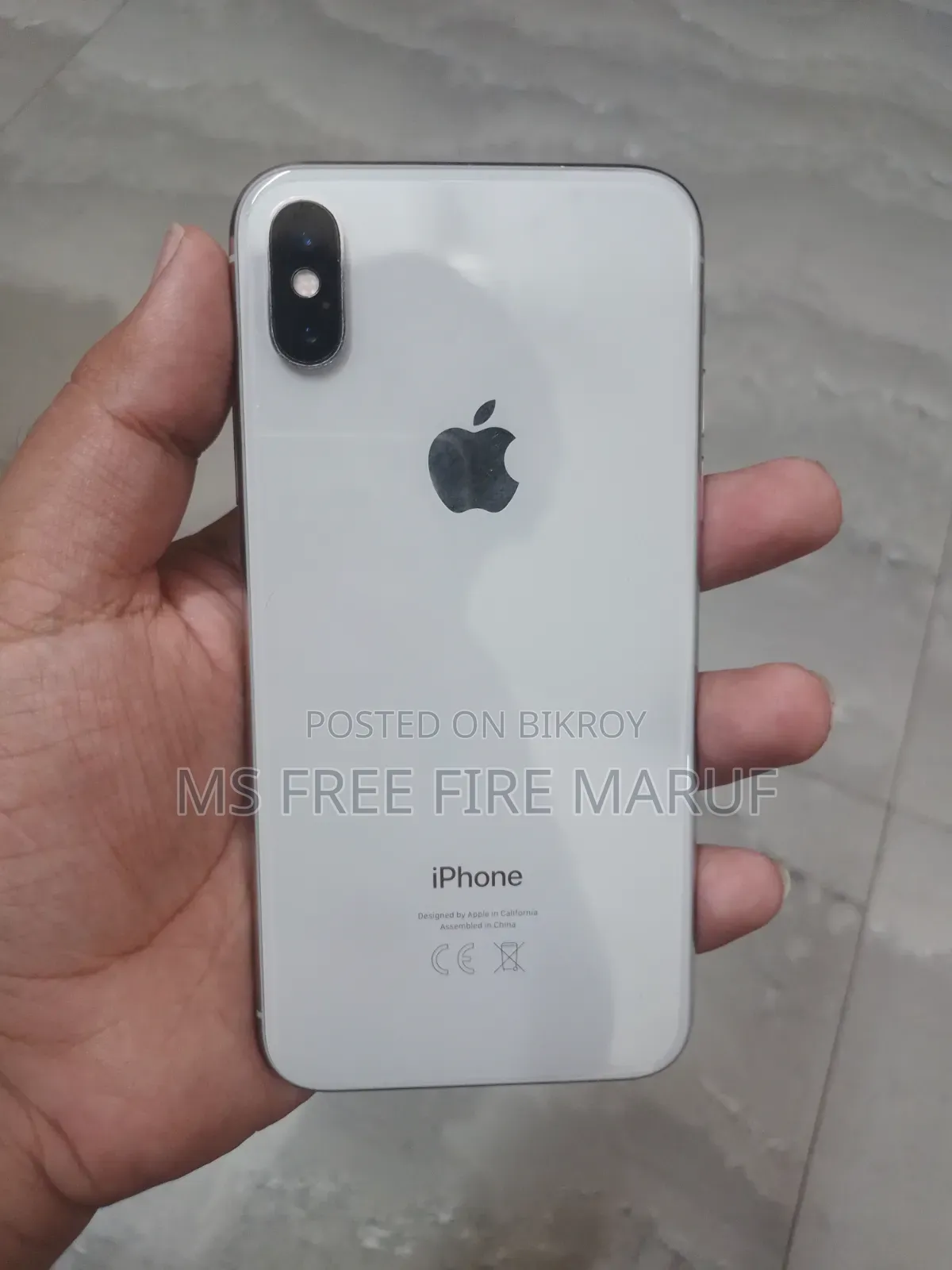 Apple iPhone X 64 GB White