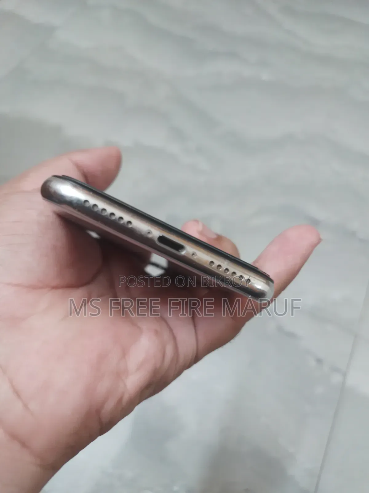 Apple iPhone X 64 GB White