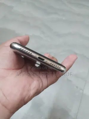 Apple iPhone X 64 GB White