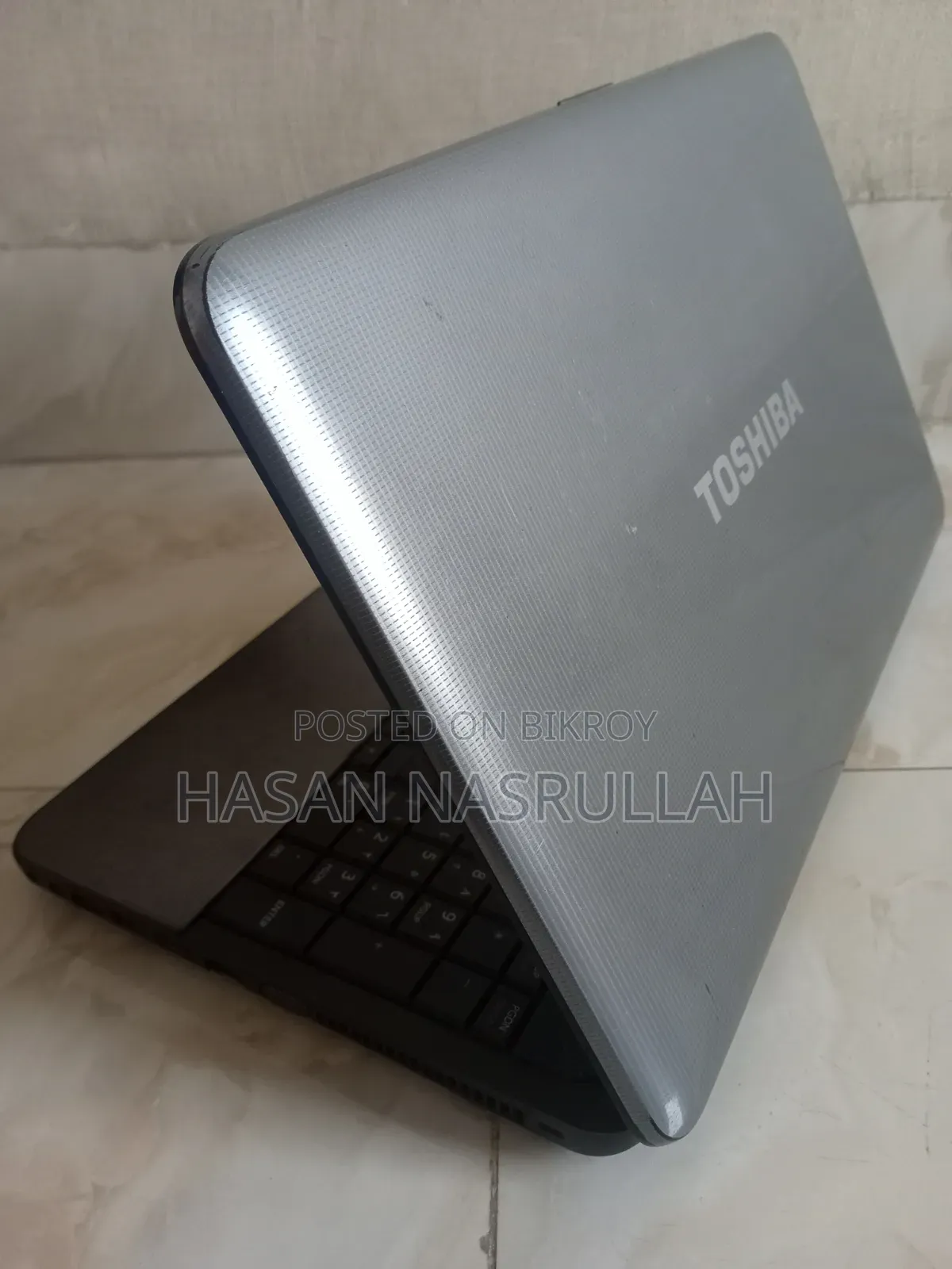 Laptop Toshiba Satellite C855 4GB Intel Core i5 HDD 1TB