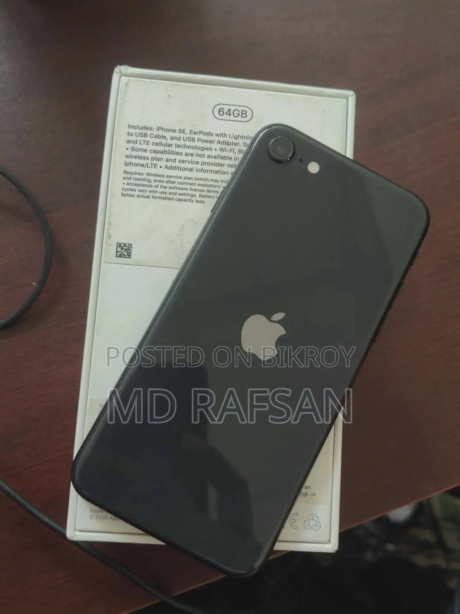 Apple iPhone SE (2020) 64 GB Black