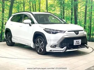 টয়োটা করোলা ক্রস ২০২৫ পার্ল
