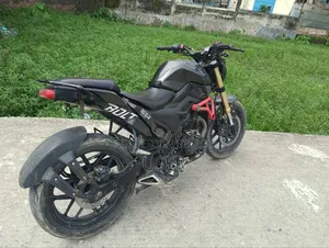 Runner Bolt 165R 2021 Black