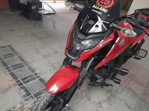 নতুন হোন্ডা এক্স-ব্লেড ১৬০ ২০২৫ লাল