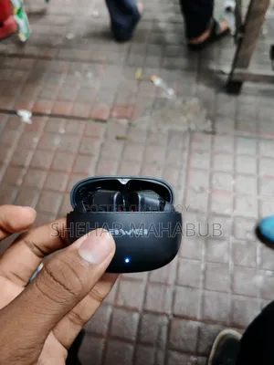 Earbuds Awie