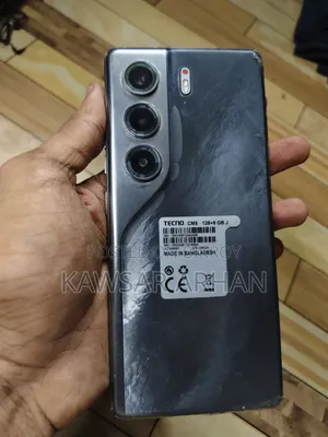 টেকনো ক্যামন ৪০ ১২৮ জিবি কালো