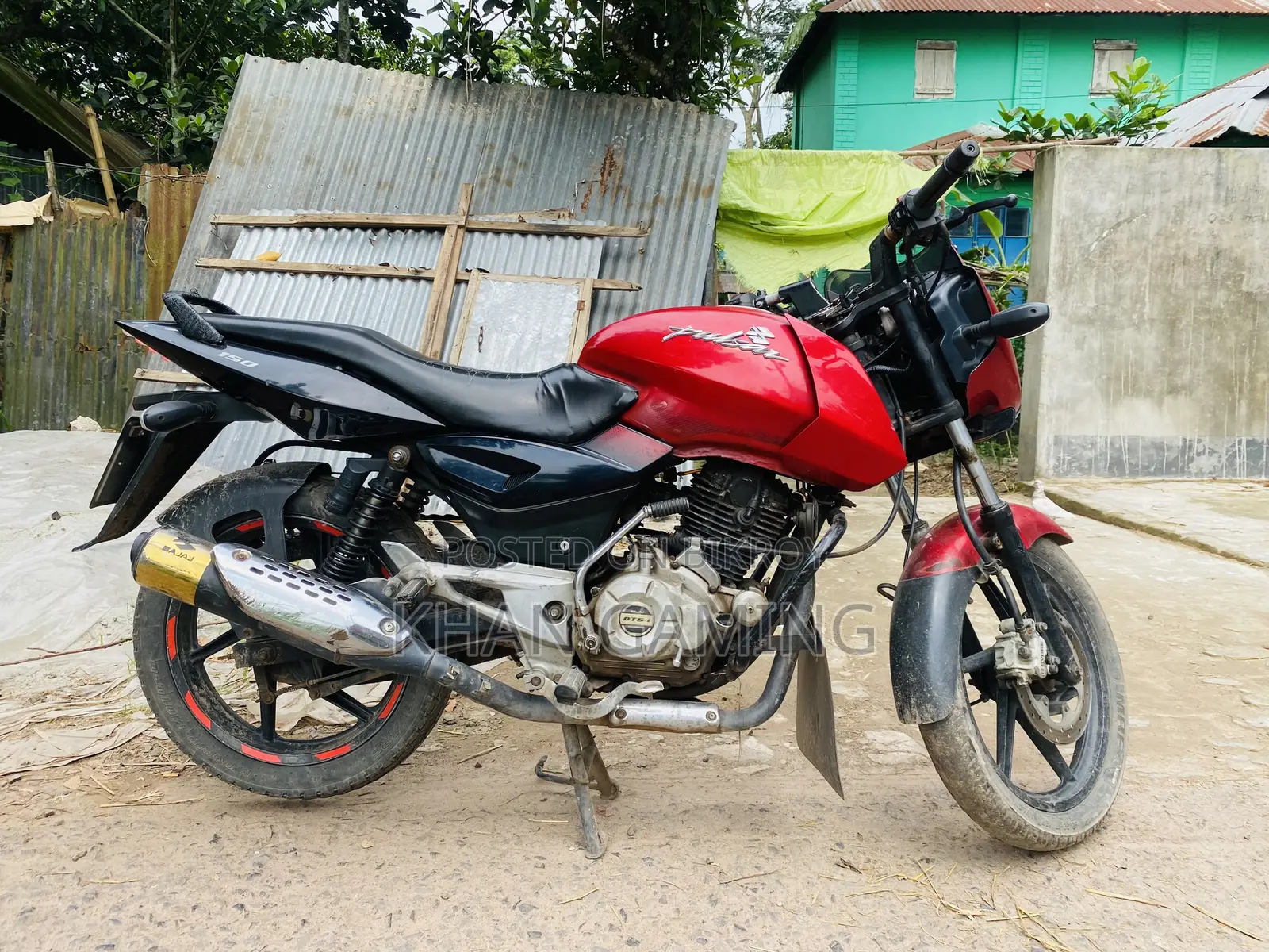 বাজাজ পালসার ১৫০ ২০১৭ রেড
