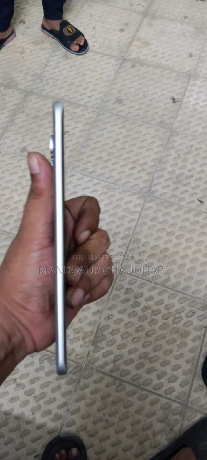 ইনফিনিক্স হট ৬০ প্রো+ ১২৮ জিবি সিলভার