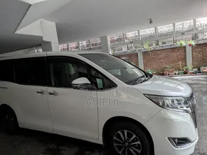 টয়োটা এস্কয়ার ২০২১ পার্ল