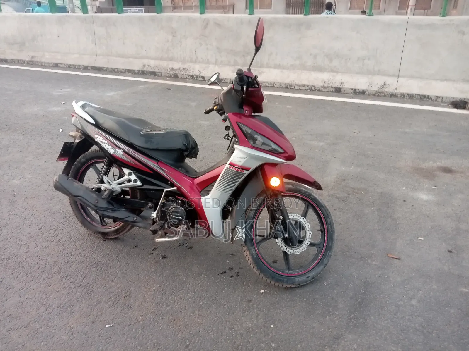 Runner Kite + 110 2018 Red
