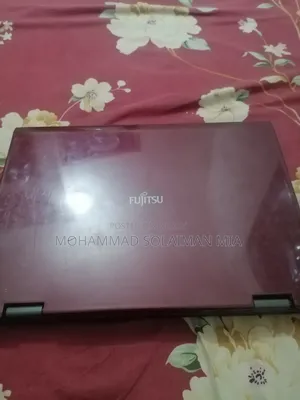 Laptop Fujitsu 2GB Intel Pentium HDD+SSD 500GB