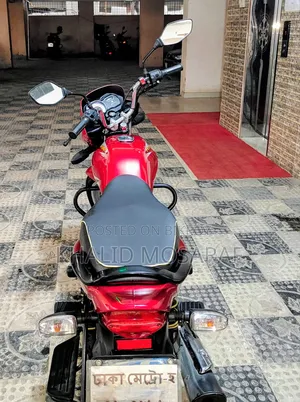Bajaj Platina 100 2025 Red