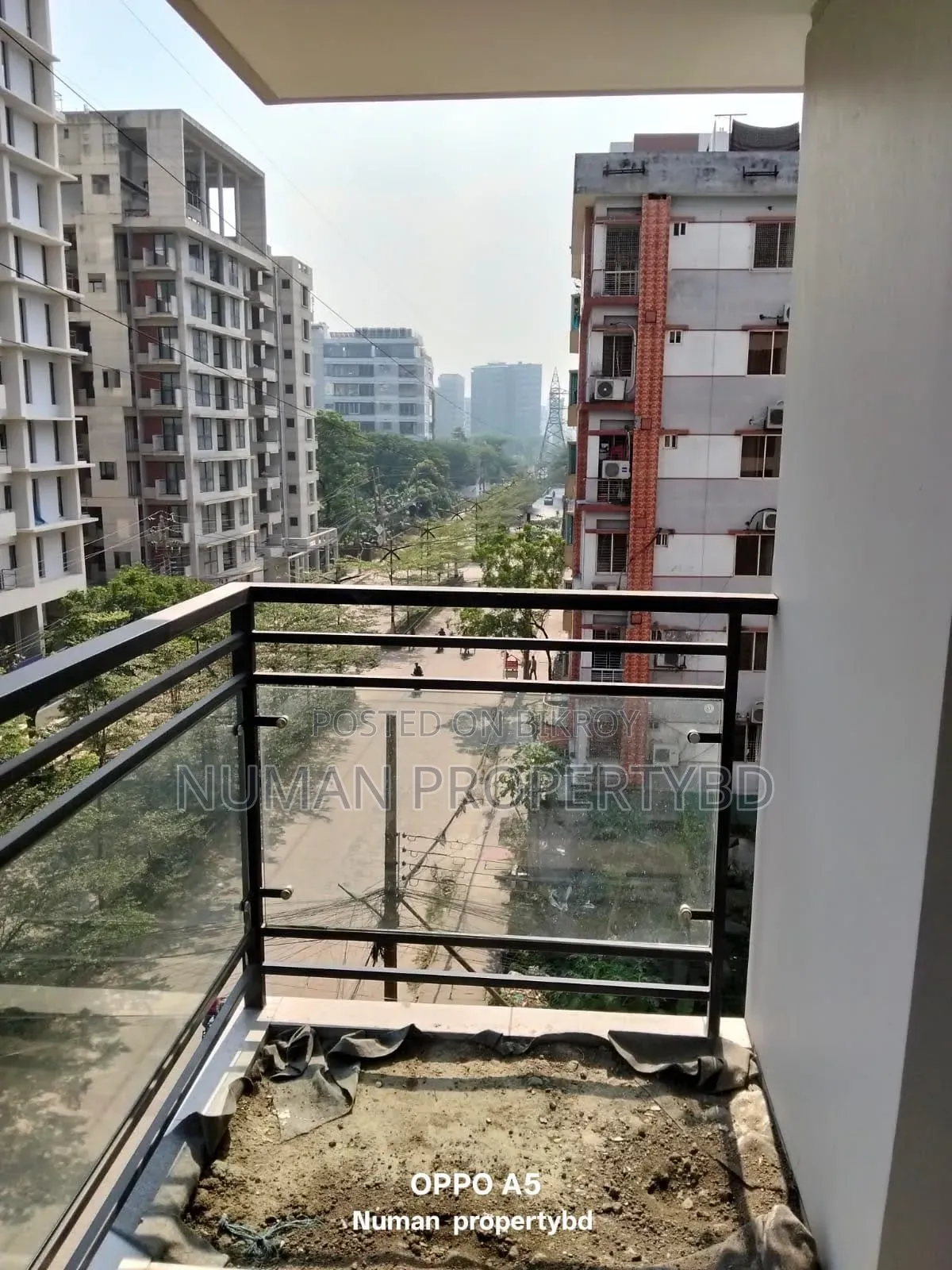 3-bedroom Apartment in Numan Property Bd, Basundhara for Sale