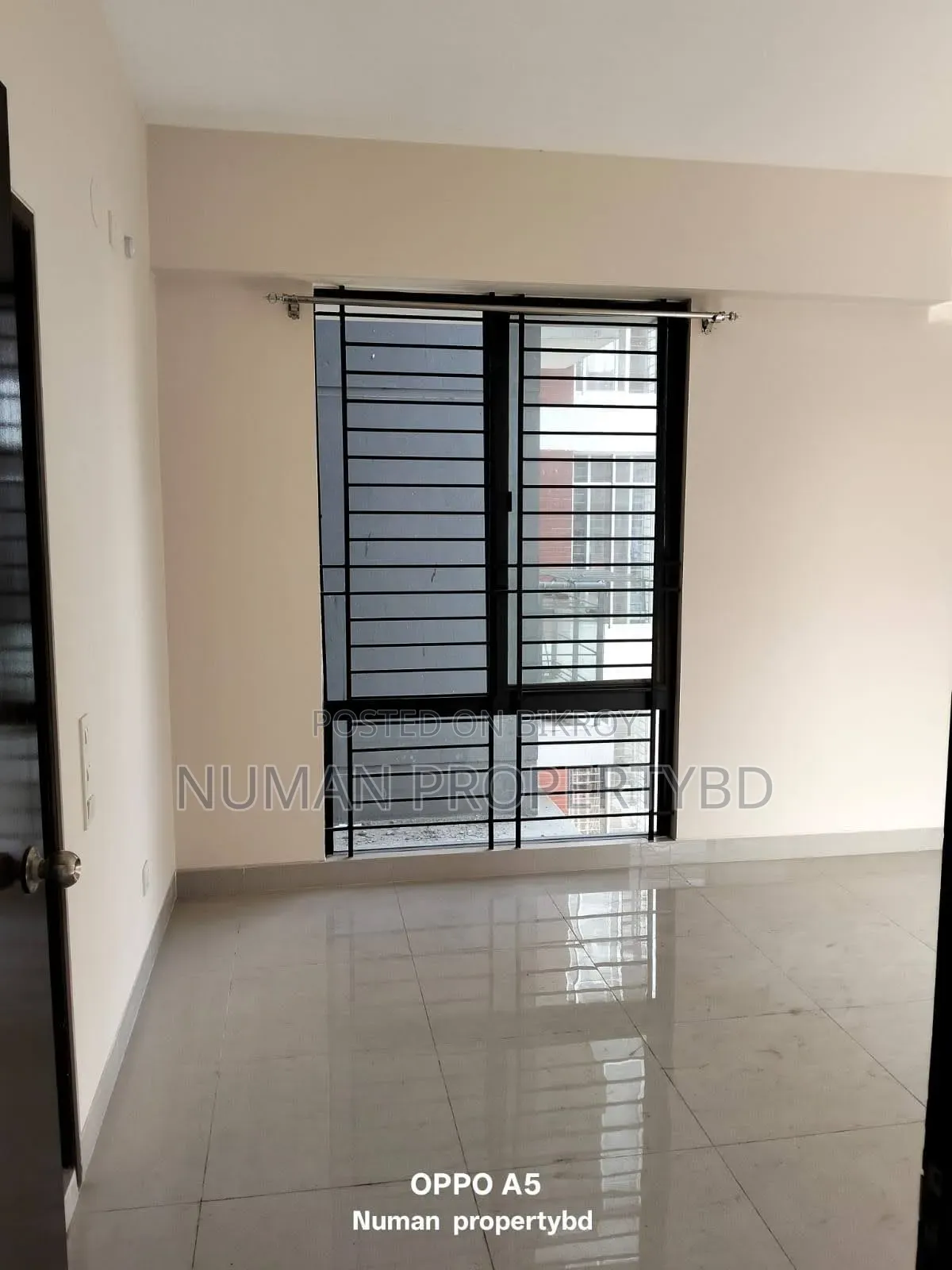 3-bedroom Apartment in Numan Property Bd, Basundhara for Sale