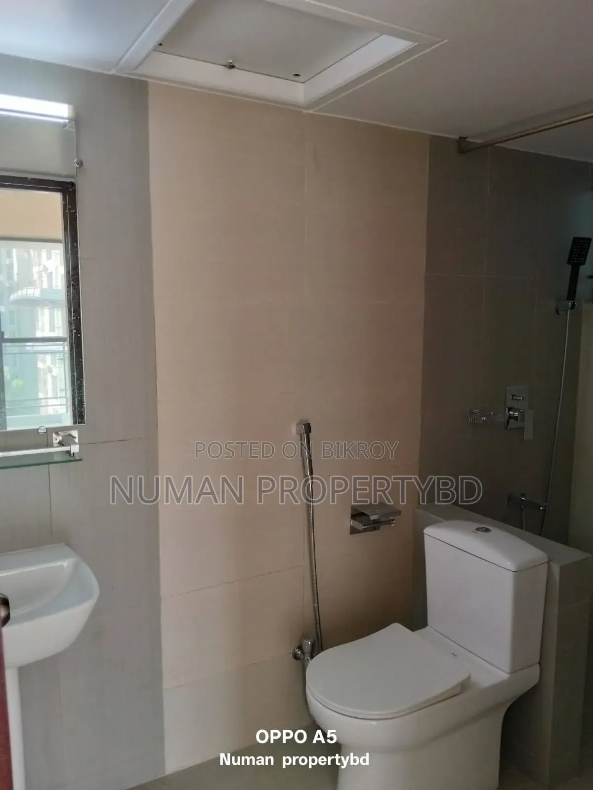 3-bedroom Apartment in Numan Property Bd, Basundhara for Sale