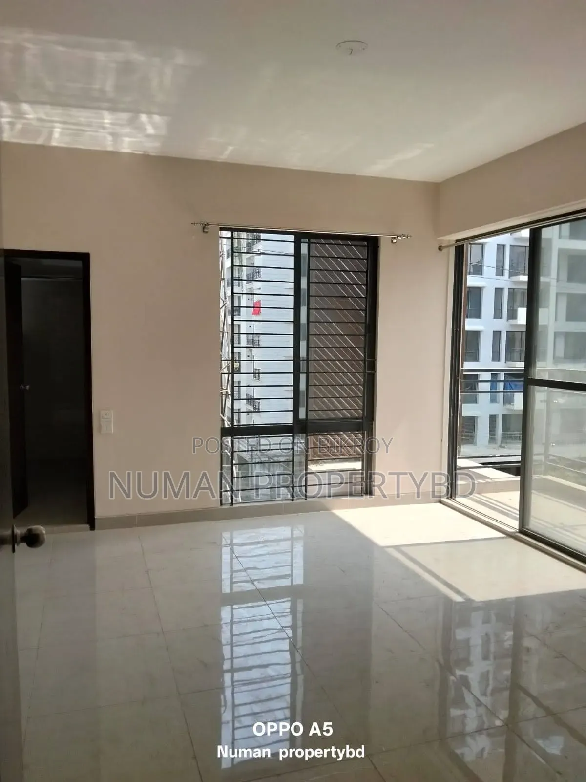 3-bedroom Apartment in Numan Property Bd, Basundhara for Sale