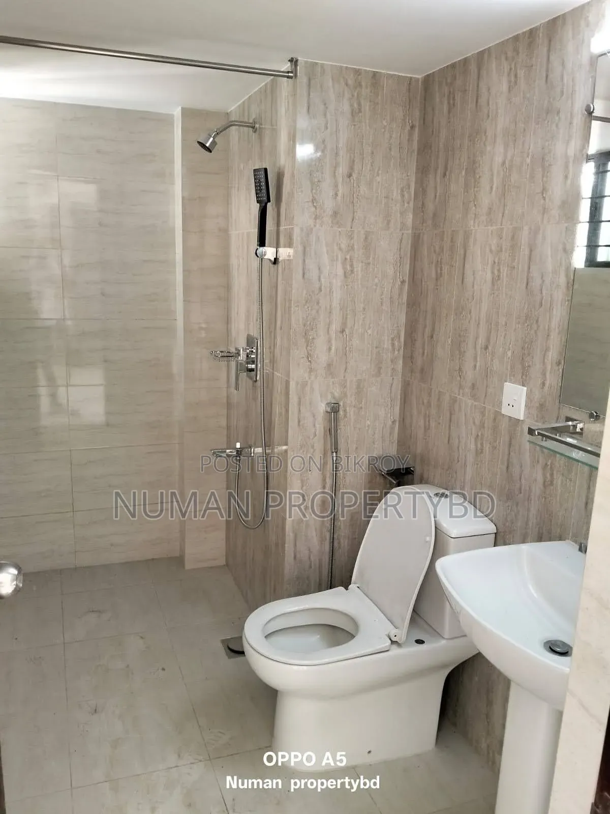 3-bedroom Apartment in Numan Property Bd, Basundhara for Sale
