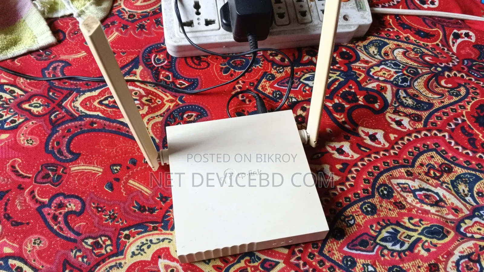 Tp Link (Tl-Wr820n) Wireless Router