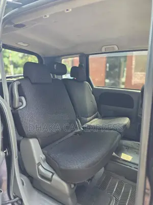 Toyota Sienta 2013 Maroon