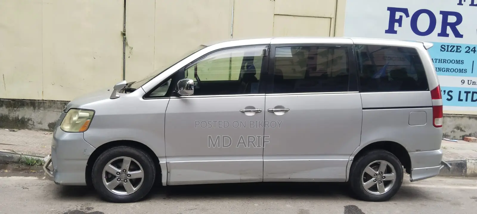 Toyota Noah 2.0 AWD (8 Seater) 2004 Silver