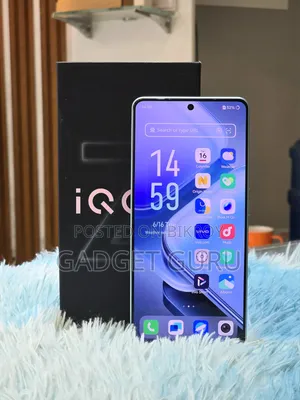 iQOO 256 GB