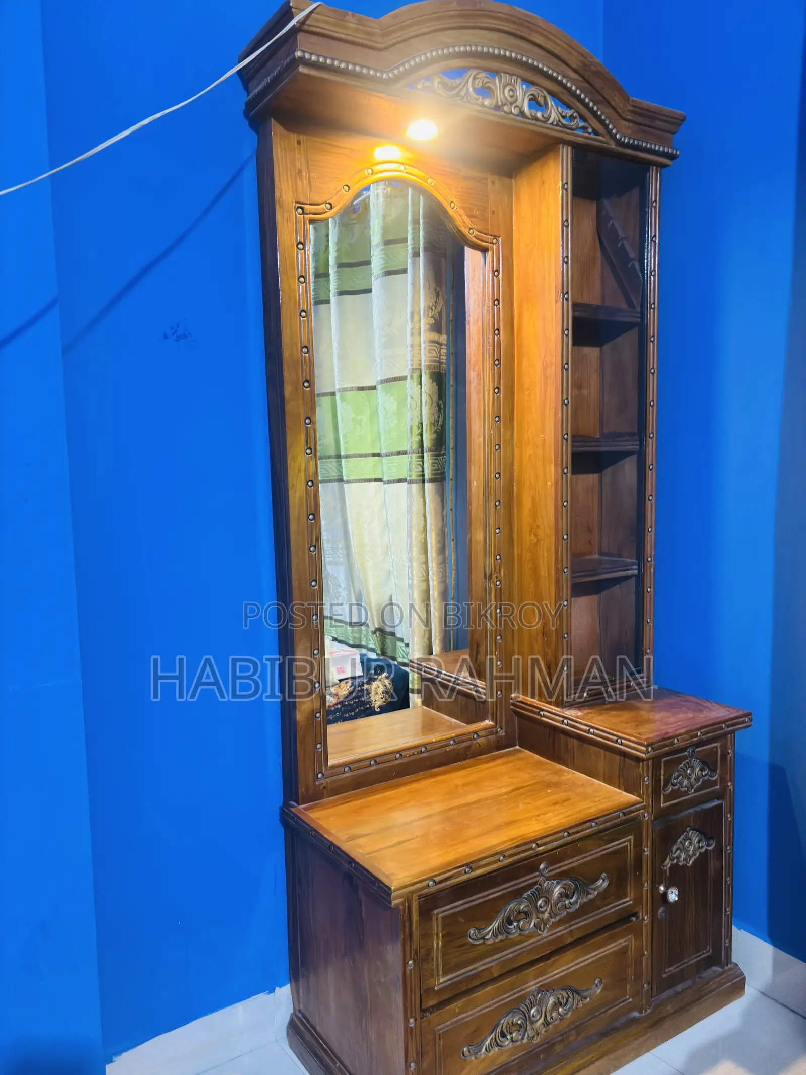Dressing Table